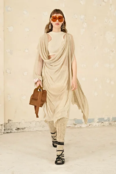 Look 8